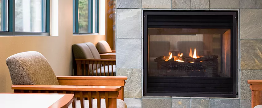 Smoky Effect Electric Fireplace Logs in Canton de Magog, Quebec