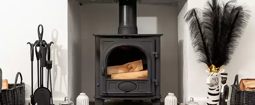 Thelin Hearth Products Providence Pellet Insert Fireplace Installation in Canton de Magog, QC